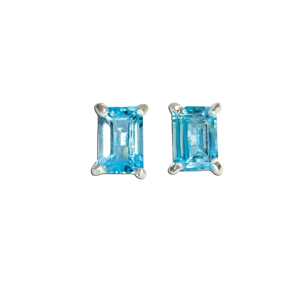 🥰 CUTE BOXY STUDS